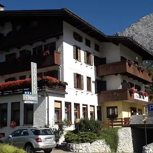 hotel-albergo-dolomiti.hotelinveneto.com/